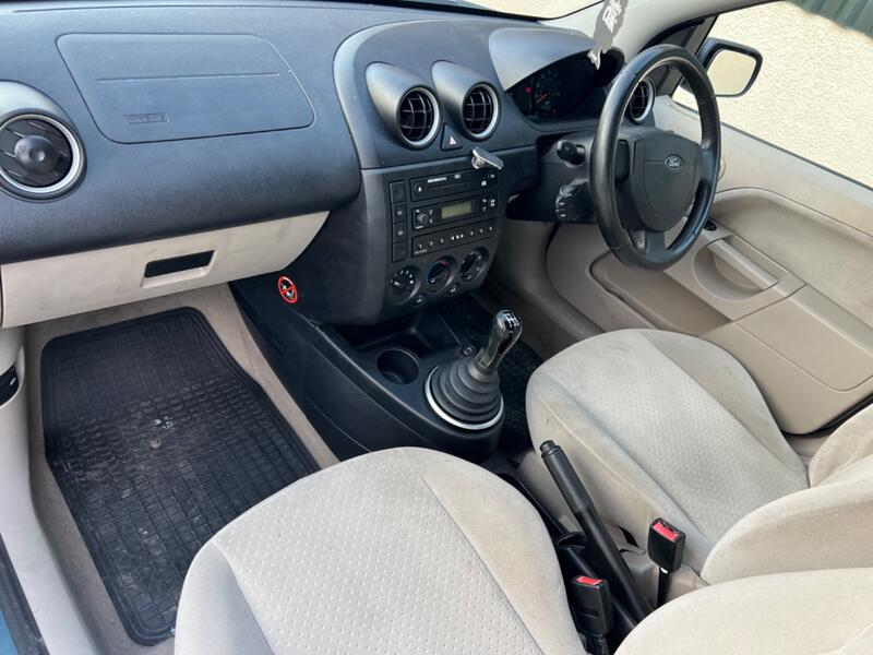 FORD FIESTA