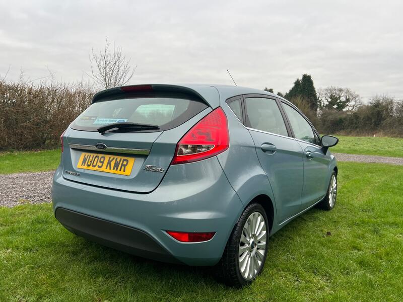 FORD FIESTA