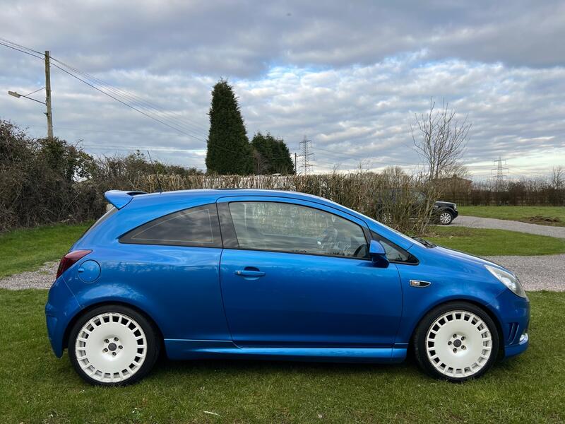 VAUXHALL CORSA